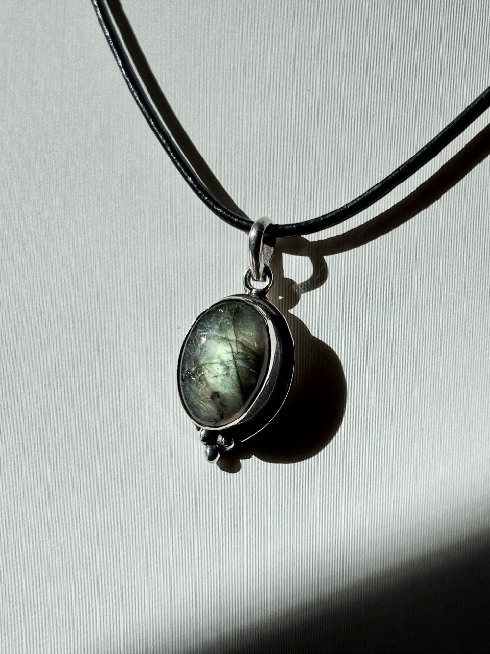 Vintage 925 Labradorite Pendant Leather Cord Necklace